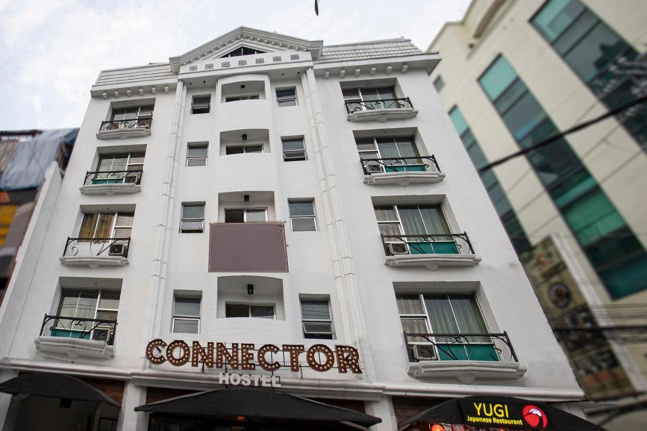 Oyo 821 Connector Hostel 马卡蒂 外观 照片